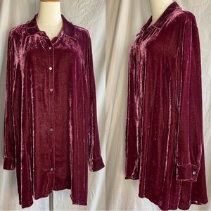 J.Jill velvet hi low long sleeve button front shirt